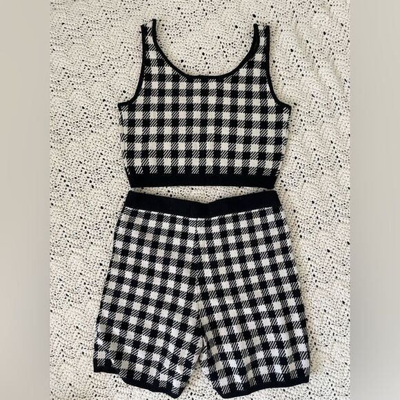 Future Collective Target Gingham Check Knit Crop Top + Biker Shorts (Small) - Picture 4 of 8
